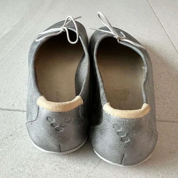 Vivobarefoot Graphite Silver Ballet Flats Shoes US8, EUR 39L